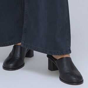 Everlane Black Nappa Leather The Artist Heeled Mules
